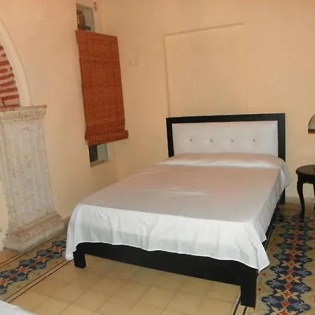 Casa Francheska Apartment *